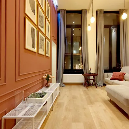 Duplex In Center 3 Apartment